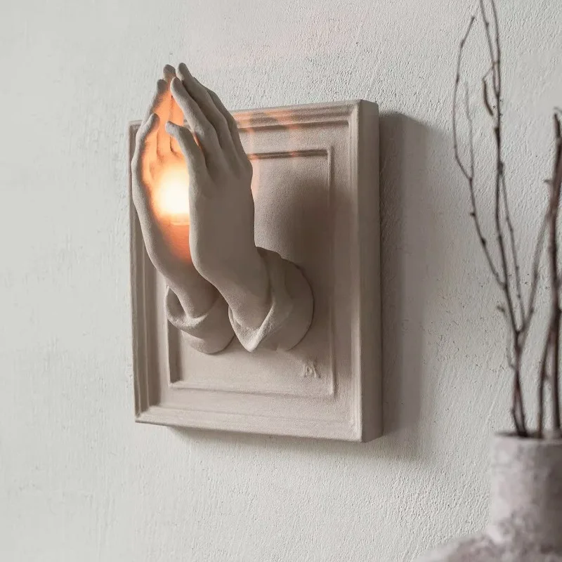 Handmade art aromatherapy candlestick pendant three-dimensional high-end ornament
Handmade art aromatherapy candlestick pendant three-dimensional high-end ornament