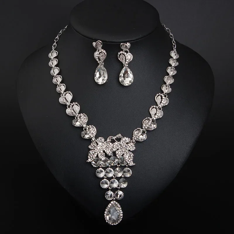 Fashion Crystal Leaf Heart Jewelry Sets Bridal Water Drop Pendant Necklace Earrings Wedding Party Dress Jewellery Accessories
Fashion Crystal Leaf Heart Jewelry Sets Bridal Water Drop Pendant Necklace Earrings Wedding Party Dress Jewellery Accessories