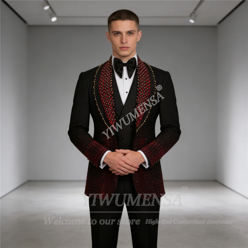 Luxury Jewelry Stones Ornament Suit Men Slim Fit Shawl Lapel Prom Blazers Customized 3 Piece Set Groom Wedding Tuxedos Outfits
Luxury Jewelry Stones Ornament Suit Men Slim Fit Shawl Lapel Prom Blazers Customized 3 Piece Set Groom Wedding Tuxedos Outfits