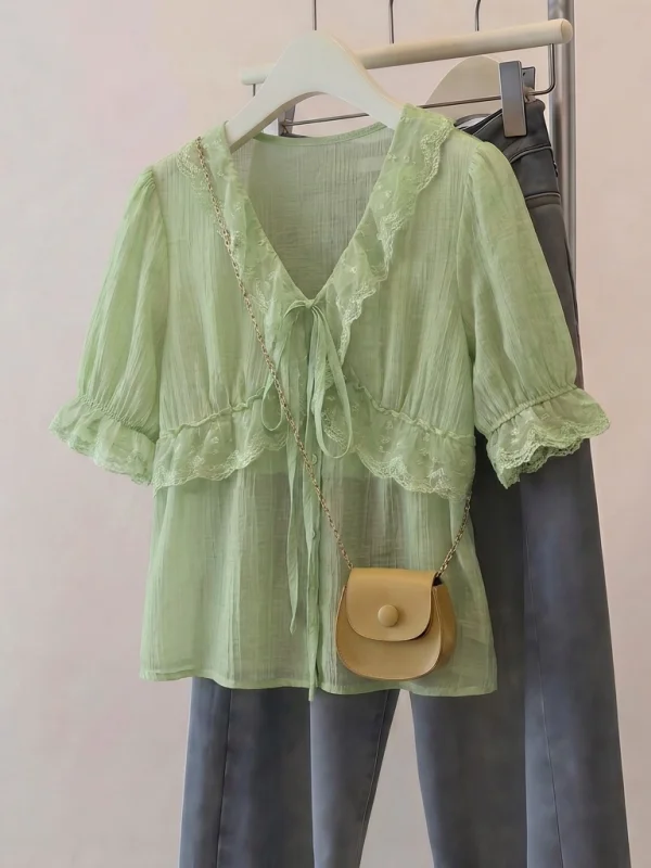 Green Lace Trim V-Neck Chiffon Shirt Women's Summer New plus Size Doll Shirt Korean Style Loose Fit Short Sleeve Top
Green Lace Trim V-Neck Chiffon Shirt Women's Summer New plus Size Doll Shirt Korean Style Loose Fit Short Sleeve Top