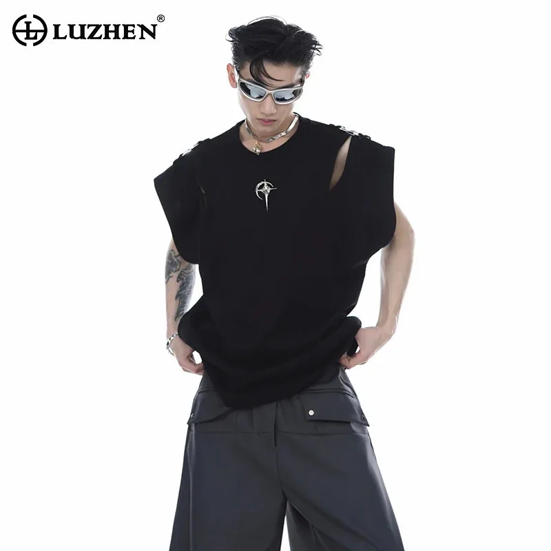 LUZHEN Decorate Shoulder Buckle 2025 Hollow Out New Metal Design Sleeveless Tops Men's Stylish Streetwear Handsome Shirts JY2495
LUZHEN Decorate Shoulder Buckle 2025 Hollow Out New Metal Design Sleeveless Tops Men's Stylish Streetwear Handsome Shirts JY2495