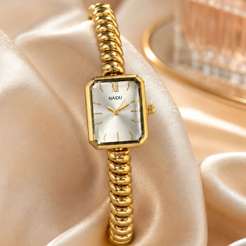 Elegant European Style Women Gold Bracelet Watch Small Square Simple Quartz Watch Fashion Dress Ladies Wristwatches Clock Gift
Elegant European Style Women Gold Bracelet Watch Small Square Simple Quartz Watch Fashion Dress Ladies Wristwatches Clock Gift