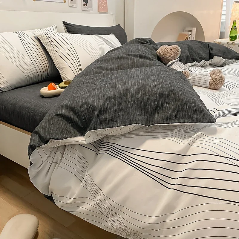Luxury ins simple cotton bed set of four 100 cotton Nordic wind set quilt cover sheets
Luxury ins simple cotton bed set of four 100 cotton Nordic wind set quilt cover sheets