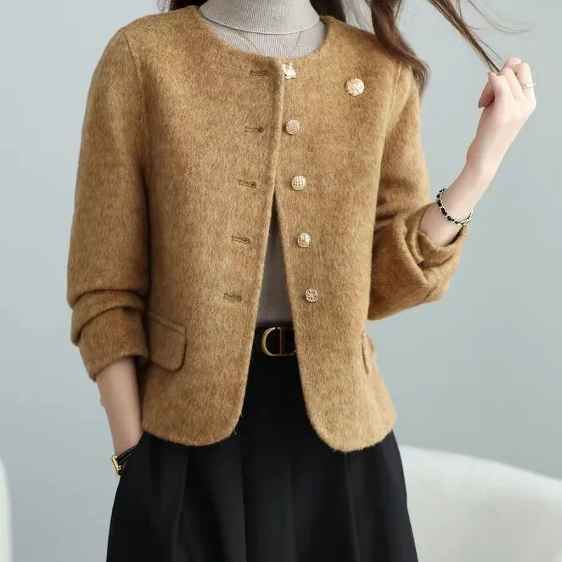 Women's Short High-end Double-sided Wool Coat 2026 Autumn Women New Fashionable Versatile Round Neck Small Fragrant Wool Coat
Women's Short High-end Double-sided Wool Coat 2026 Autumn Women New Fashionable Versatile Round Neck Small Fragrant Wool Coat