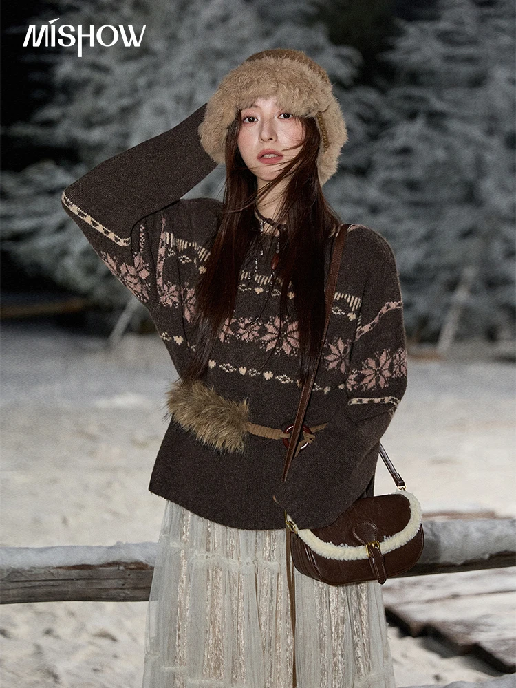 MISHOW женские пуловеры 2025, зимние коричневые свободные жаккардовые свитера в стиле ретро с круглым вырезом и снежинками, теплый вязаный топ MXE86Z2655
MISHOW женские пуловеры 2025, зимние коричневые свободные жаккардовые свитера в стиле ретро с круглым вырезом и снежинками, теплый вязаный топ MXE86Z2655