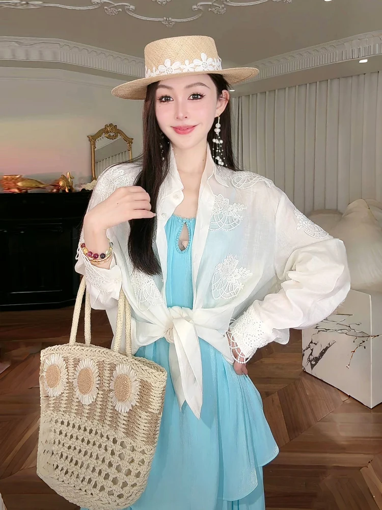 Lace Flower Decoration Hemp irt 3D Embellied Versatile irt for Women Autumn Collection Moonlight Lover Series
Lace Flower Decoration Hemp irt 3D Embellied Versatile irt for Women Autumn Collection Moonlight Lover Series