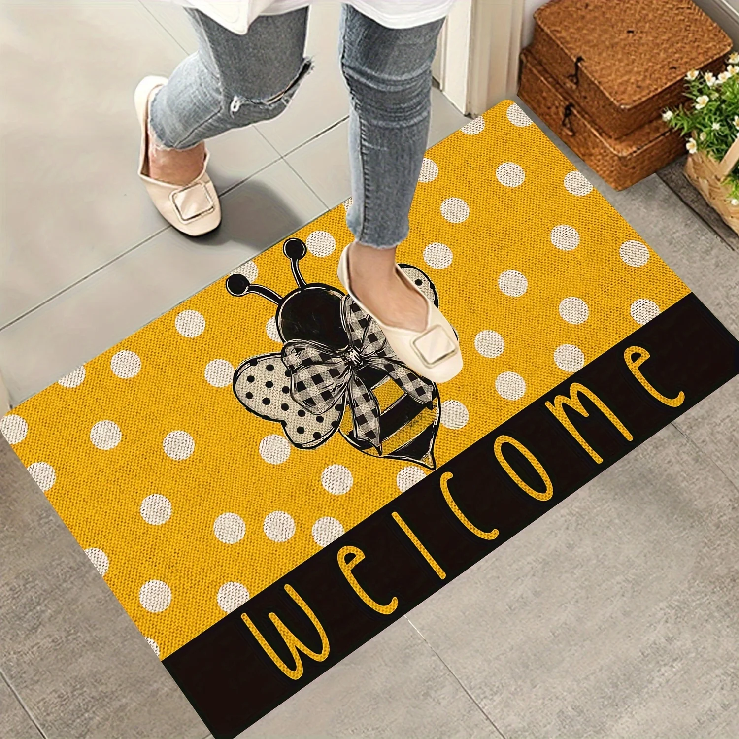 Charming Bee Welcome Doormat - Yellow Polka Dot Design with Bow for Home Entrance, Perfect for Spring and Summer Decor
Charming Bee Welcome Doormat - Yellow Polka Dot Design with Bow for Home Entrance, Perfect for Spring and Summer Decor