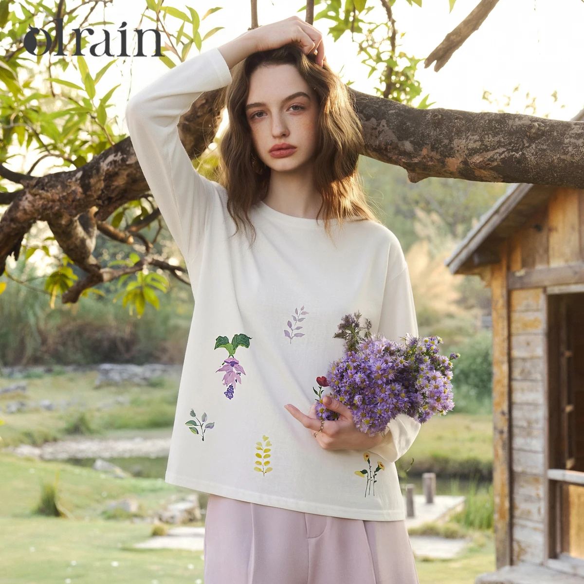OLrain Women Casual White Long Sleeve Top Spring 2026 New Watercolor Floral Print Soft Loose Minimalist Blouse O58CT001869
OLrain Women Casual White Long Sleeve Top Spring 2026 New Watercolor Floral Print Soft Loose Minimalist Blouse O58CT001869