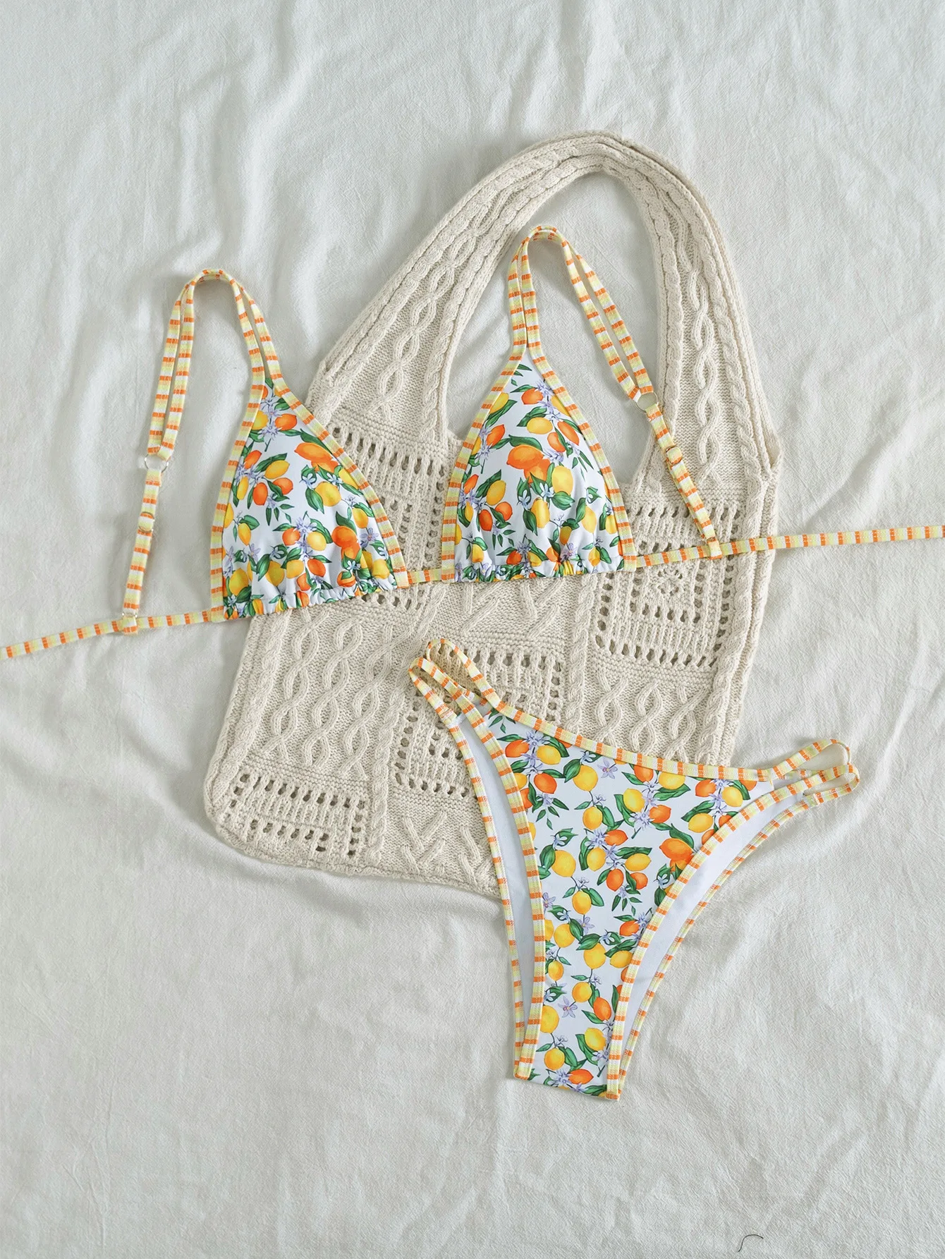 Сексуальный оранжевый микро-бикини с принтом 2026: женский купальник с двойными бретелями, пуш-ап эффектом, вырезами и стрингами для пляжа и отпуска
Сексуальный оранжевый микро-бикини с принтом 2026: женский купальник с двойными бретелями, пуш-ап эффектом, вырезами и стрингами для пляжа и отпуска