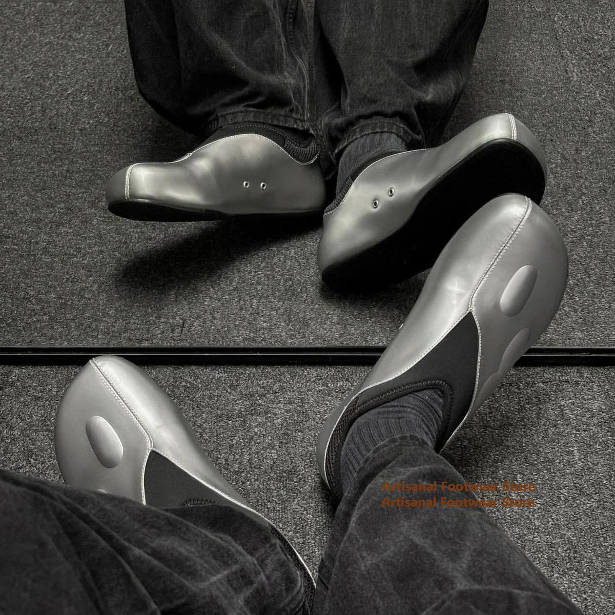 Silver Sculpted Bubble Embossed Slip-On Sneakers Lightweight Low-Top Men's Shoes Men's Casual Shoes Trendy Luxury Men's Shoes
Silver Sculpted Bubble Embossed Slip-On Sneakers Lightweight Low-Top Men's Shoes Men's Casual Shoes Trendy Luxury Men's Shoes