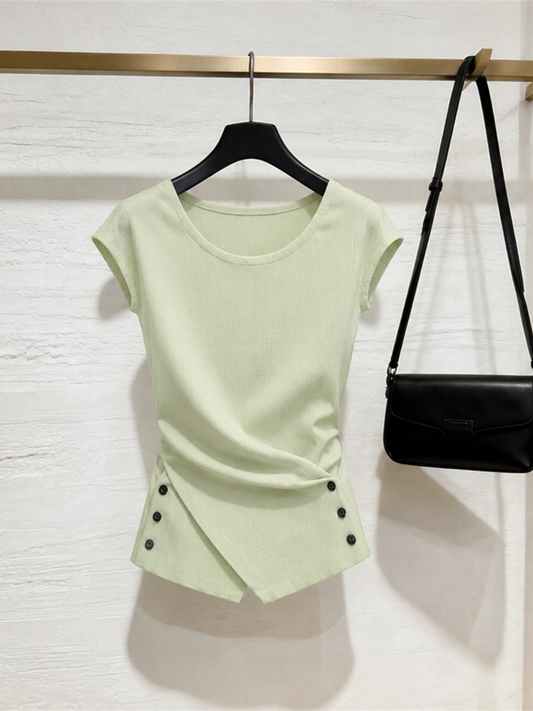 Fashionable Short Sleeve round Neck Ice Silk Knitted Top Korean Style Versatile Casual Style Commute Edition Slim Fit Body
Fashionable Short Sleeve round Neck Ice Silk Knitted Top Korean Style Versatile Casual Style Commute Edition Slim Fit Body