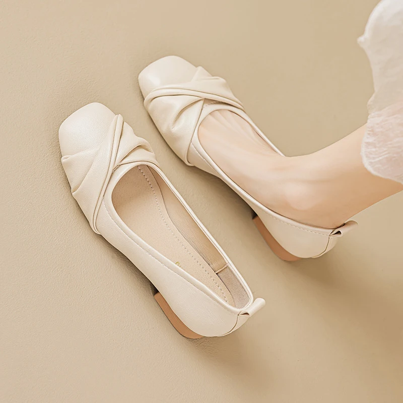 Women's Summer Low-Heel Soft Sole Shoes with Chunky Heel
Women's Summer Low-Heel Soft Sole Shoes with Chunky Heel