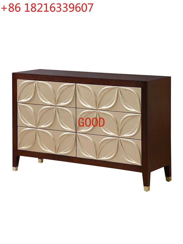 Американская светлая роскошная гостиная, входной шкаф, изысканная атмосфера 
Американская светлая роскошная гостиная, входной шкаф, изысканная атмосфера