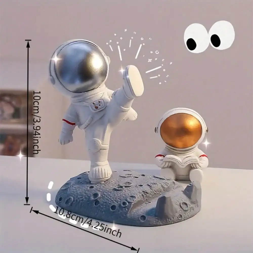 Fashionable Astronaut-Themed Phone Stand Made Of Plastic, Perfect For Office Use And Also Serves As A Creative Gift For Desktop Decoration.
Fashionable Astronaut-Themed Phone Stand Made Of Plastic, Perfect For Office Use And Also Serves As A Creative Gift For Desktop Decoration.