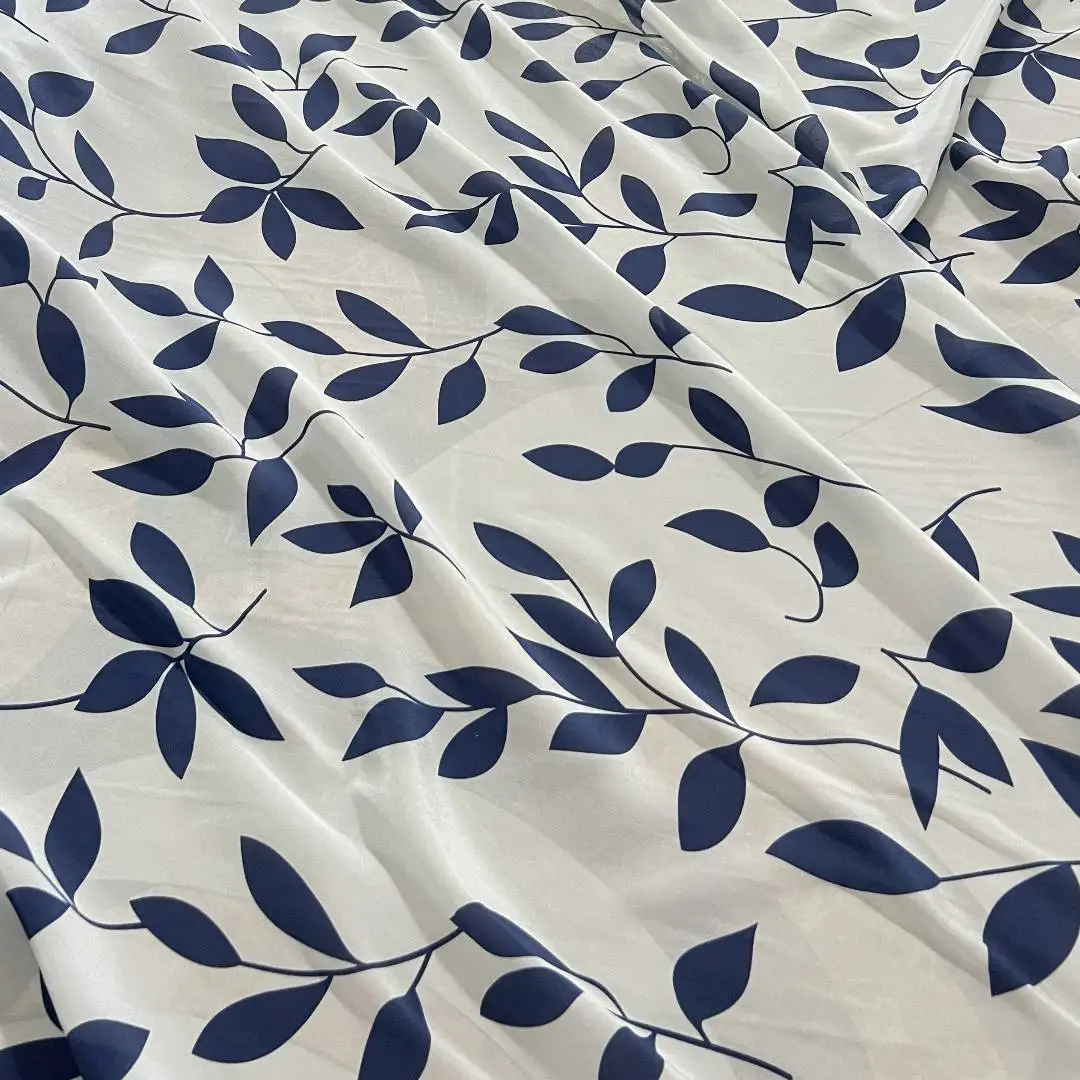 1 meter 100% Mulberry Silk 16 momme Crepe Silk Fabric Navy Blue Leaf Printed 140cm 55" wide by the yard XX330
1 meter 100% Mulberry Silk 16 momme Crepe Silk Fabric Navy Blue Leaf Printed 140cm 55" wide by the yard XX330