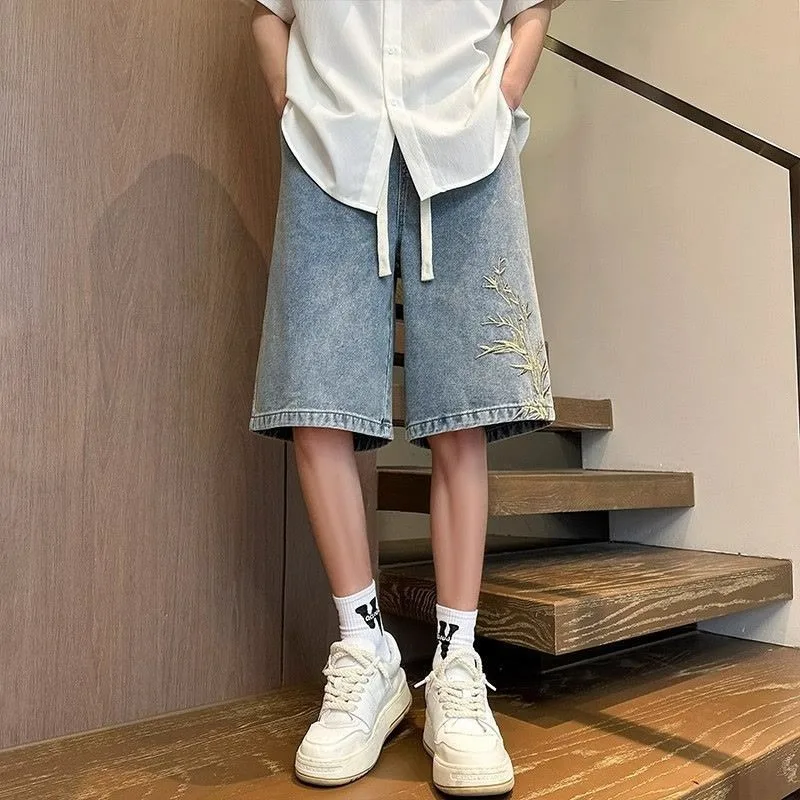 KIDWHXR Summer Man Knee Length Pant Vintage Embroidery Contrast Color Male Shorts Elastic Waist Drawstring Casual Men Denim Pant
KIDWHXR Summer Man Knee Length Pant Vintage Embroidery Contrast Color Male Shorts Elastic Waist Drawstring Casual Men Denim Pant