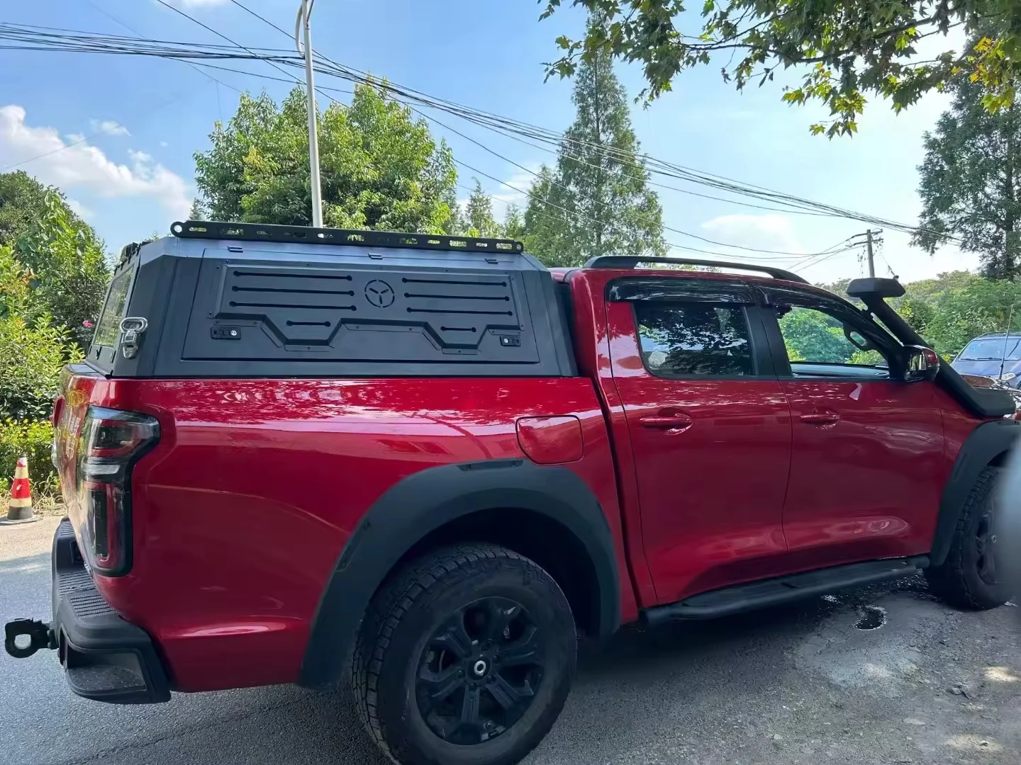 High Quality Aluminum Alloy Folding Pickup Hardtop Truck Canopy for toyota tacoma Camper Shell No Drill Installation Snap
High Quality Aluminum Alloy Folding Pickup Hardtop Truck Canopy for toyota tacoma Camper Shell No Drill Installation Snap