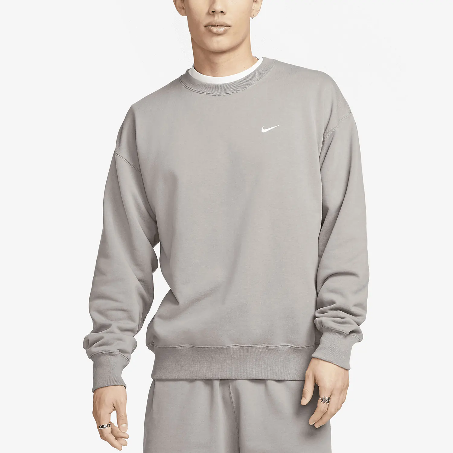 Оригинальная мужская трикотажная толстовка свободного кроя Nike Solo Swoosh DX0812-029
Оригинальная мужская трикотажная толстовка свободного кроя Nike Solo Swoosh DX0812-029