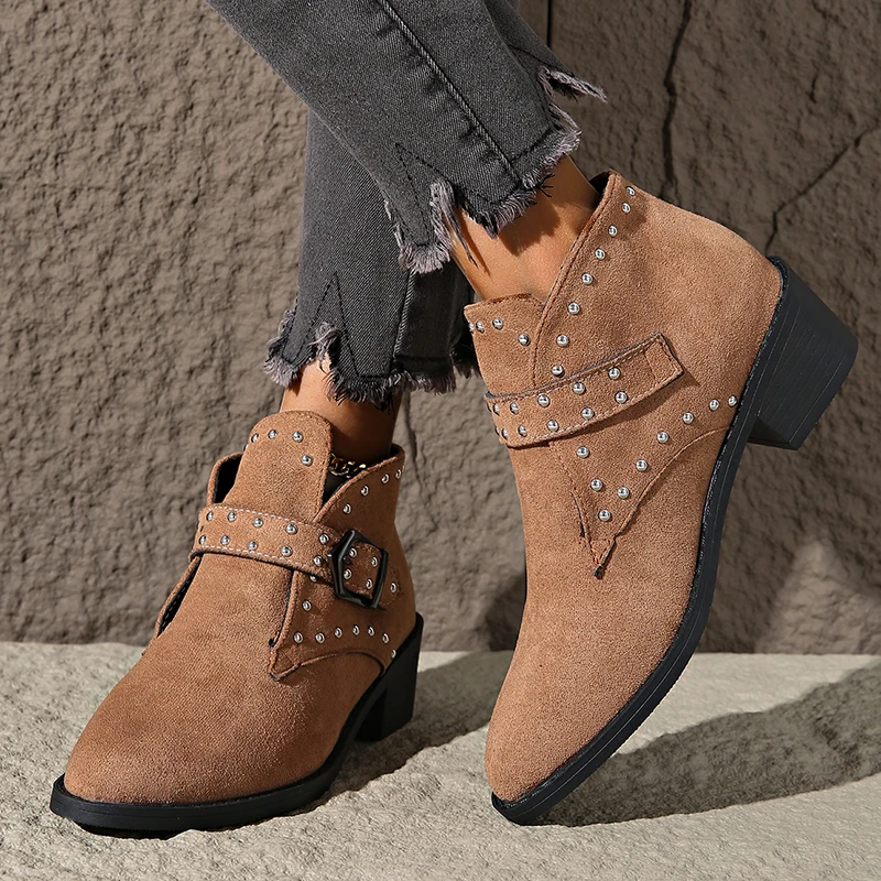 Retro Rivets Pointed Toe Western Boots Women Fashion Buckle Thick Heel Ankle Boots Woman Plus Size Faux Suede Cowboy Botas Mujer
Retro Rivets Pointed Toe Western Boots Women Fashion Buckle Thick Heel Ankle Boots Woman Plus Size Faux Suede Cowboy Botas Mujer
