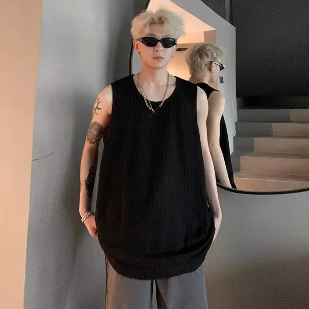 Fashion Round Neck Texture Ice Silk Vest Bottoming Shirt Loose Men's Vest Top Summer Sleeveless T-shirt Boy
Fashion Round Neck Texture Ice Silk Vest Bottoming Shirt Loose Men's Vest Top Summer Sleeveless T-shirt Boy