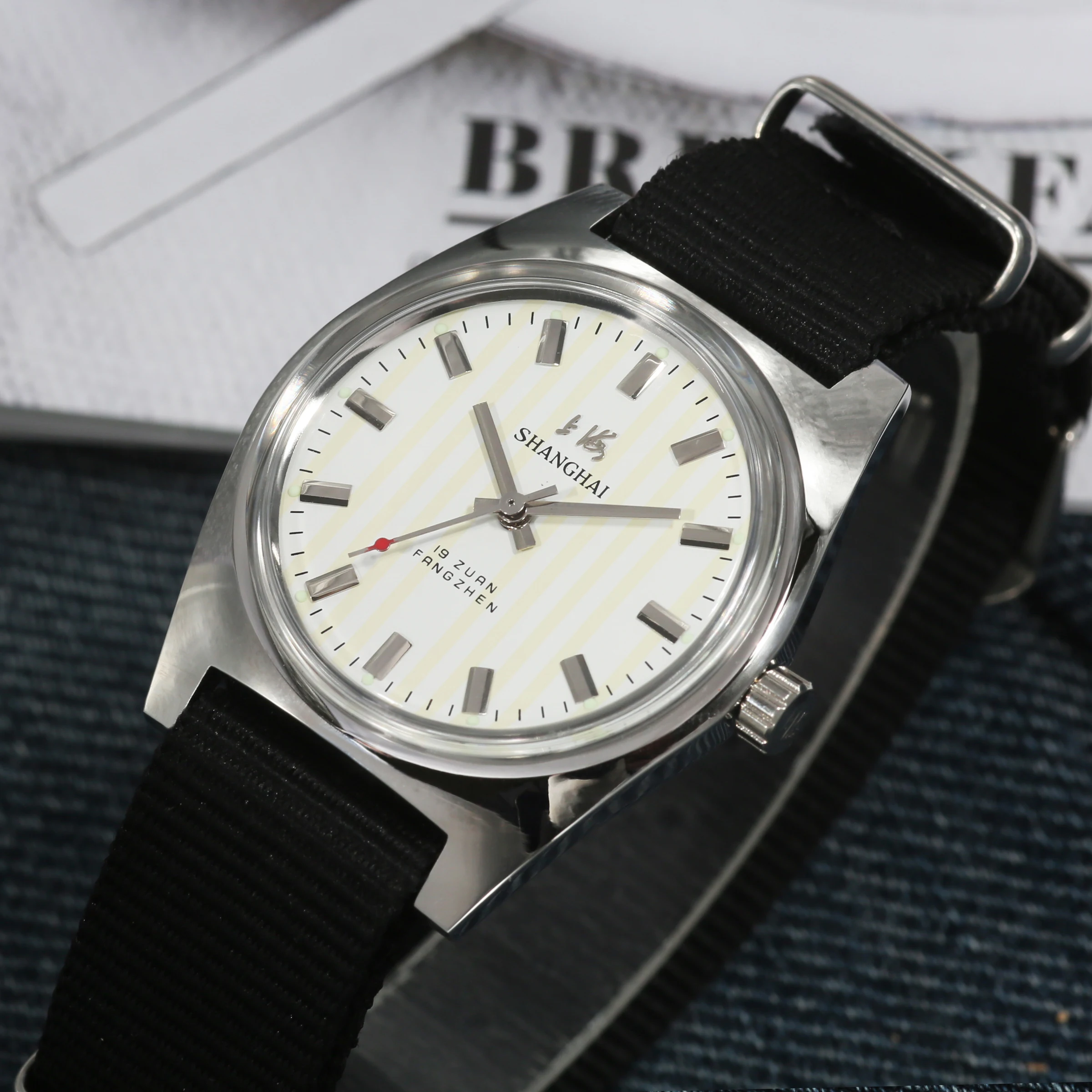 Классические механические часы Shanghai 36MM 7120 для мужчин, с ручным заводом, водонепроницаемые, винтажные китайские наручные часы, оптовая продажа
Классические механические часы Shanghai 36MM 7120 для мужчин, с ручным заводом, водонепроницаемые, винтажные китайские наручные часы, оптовая продажа