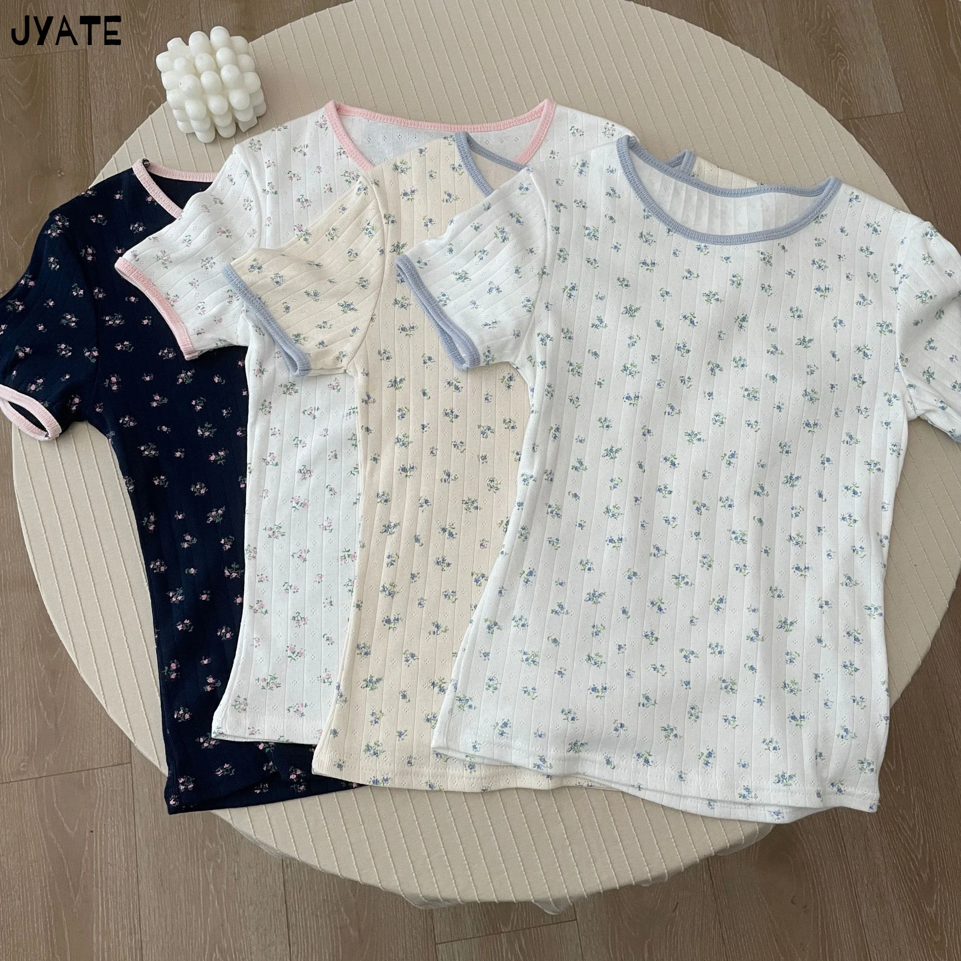 Floral Print Eyelet Patchwork T-shirts Women Summer Cotton Soft Casual Slim Short Sleeve Tees Sweet Cute Vintage Crop Tops Y2K
Floral Print Eyelet Patchwork T-shirts Women Summer Cotton Soft Casual Slim Short Sleeve Tees Sweet Cute Vintage Crop Tops Y2K