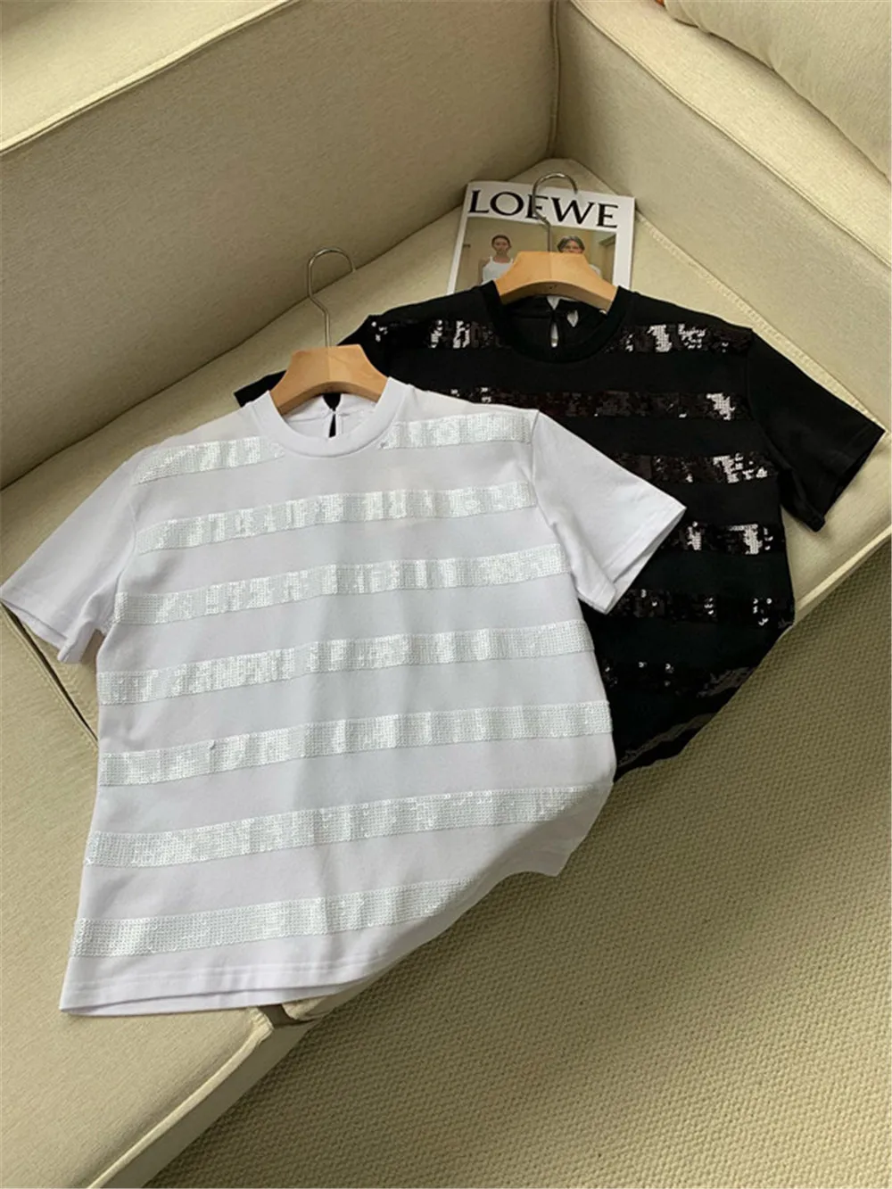 Heavy Sequin Short Sleeves Casual Versatile Round Neck Knitted T-Shirt Summer Women's Clothing
Heavy Sequin Short Sleeves Casual Versatile Round Neck Knitted T-Shirt Summer Women's Clothing