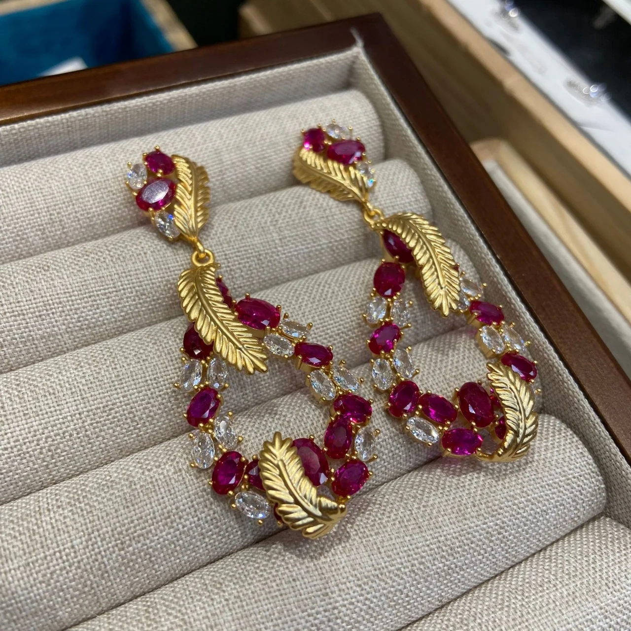 Victorian Era Vintage Court Style Featur Ruby Ear Drop Dangles 18K Gold Vermeil Chunky Long Earrings Retro Fine Jewelry Retail
Victorian Era Vintage Court Style Featur Ruby Ear Drop Dangles 18K Gold Vermeil Chunky Long Earrings Retro Fine Jewelry Retail