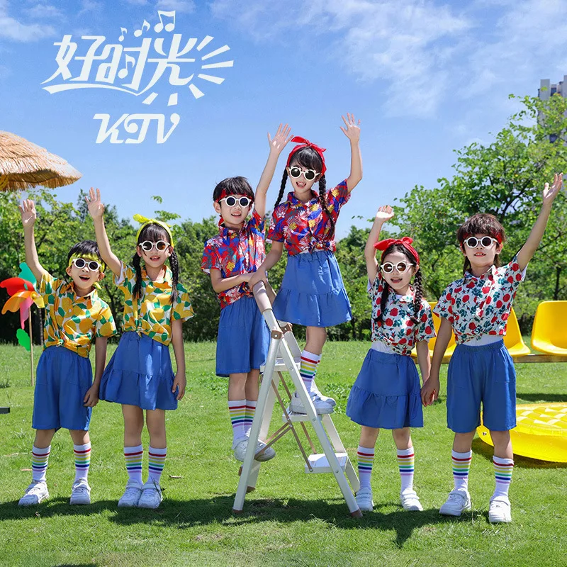 Children's Cheerleading Costumes Hong Kong Style Flower Shirts Retro Short-sleeved Primary School Students Performance Costumes
Children's Cheerleading Costumes Hong Kong Style Flower Shirts Retro Short-sleeved Primary School Students Performance Costumes