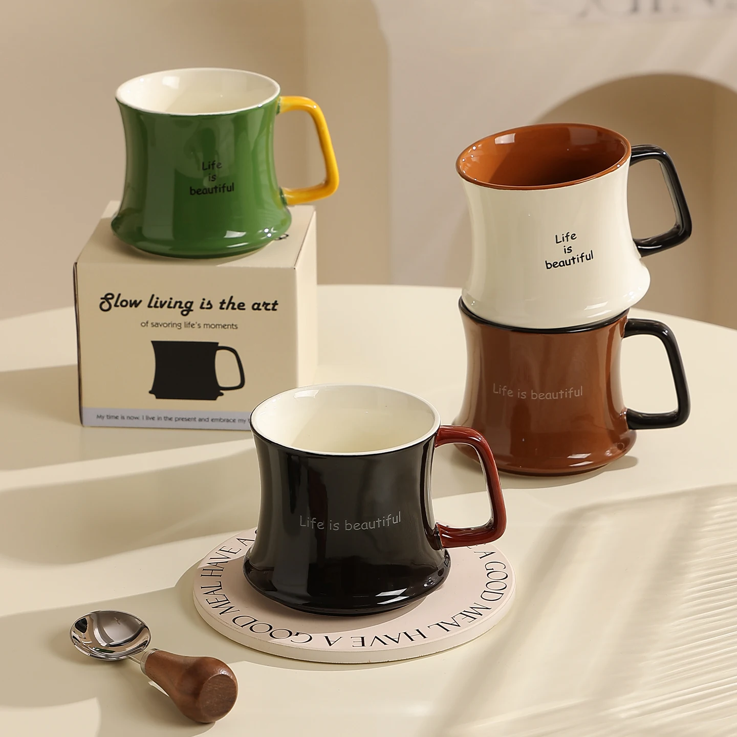 Керамическая кружка, элитная подглазурная цветная посуда для ежедневного использования, креативные буквы с принтом, домашние чашки для воды для пары, можно использовать в микроволновой печи 
Керамическая кружка, элитная подглазурная цветная посуда для ежедневного использования, креативные буквы с принтом, домашние чашки для воды для пары, можно использовать в микроволновой печи