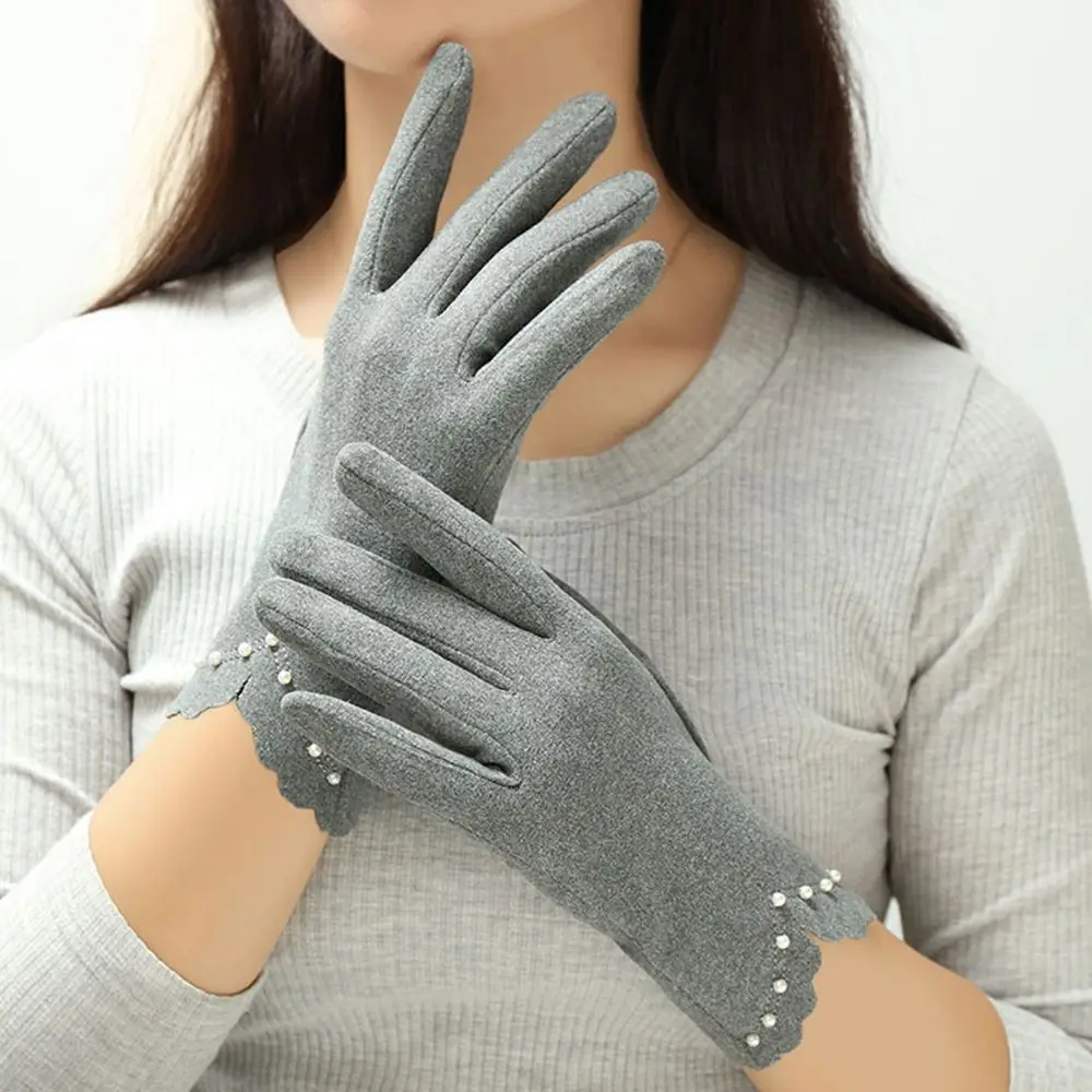 Color Cold Protection Ladies Winter Accessories Pearl Korean Style Mittens Women's Gloves Touch Screen Gloves German Fleece
Color Cold Protection Ladies Winter Accessories Pearl Korean Style Mittens Women's Gloves Touch Screen Gloves German Fleece