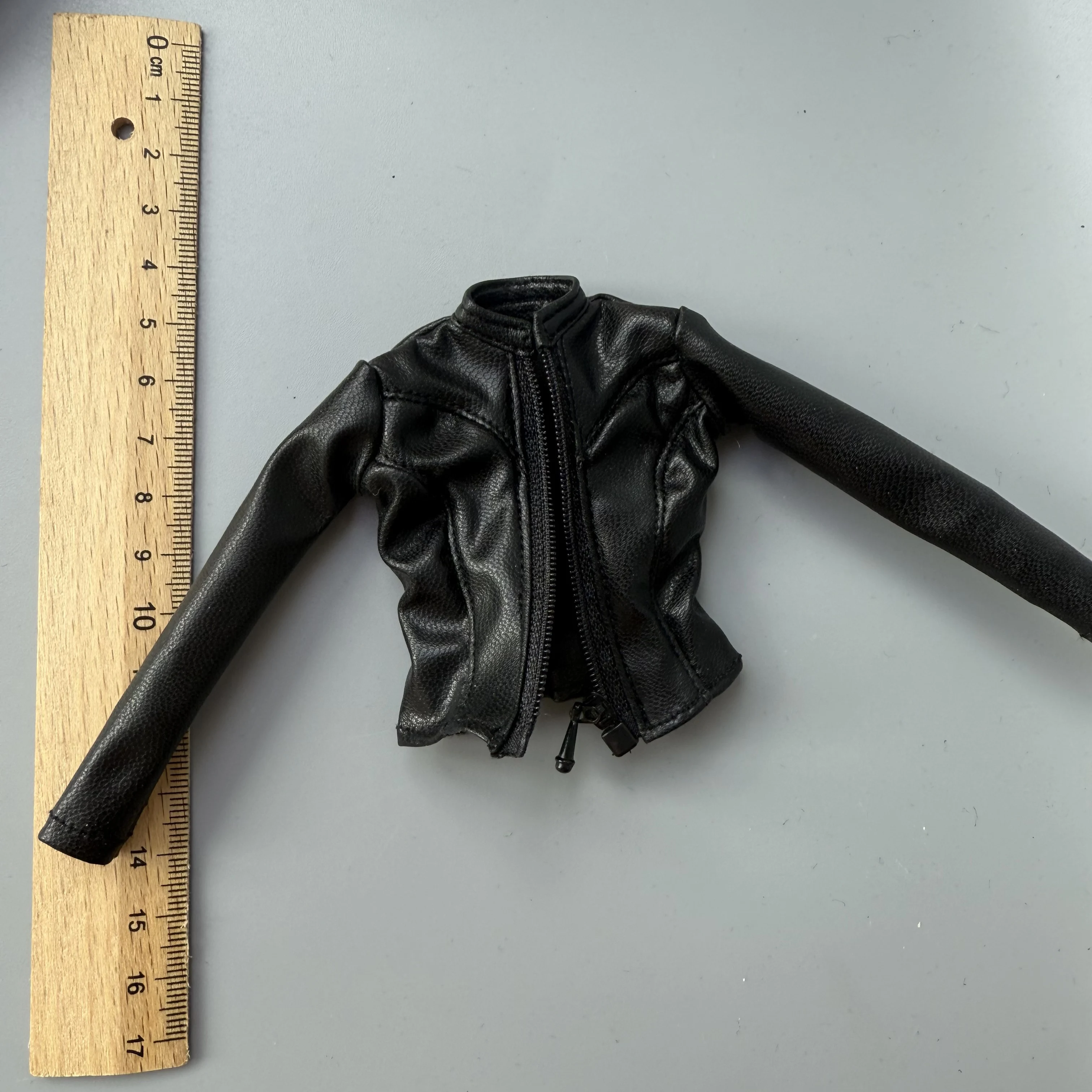 1/6 Scale female dolls black leather coat tight stretch top coat f it 12'' action figure body model
1/6 Scale female dolls black leather coat tight stretch top coat f it 12'' action figure body model