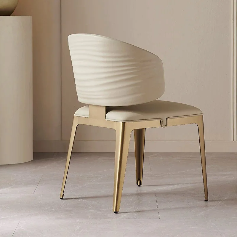 Light luxury high-end dining chair villa hotel designer chair Italian style
Light luxury high-end dining chair villa hotel designer chair Italian style