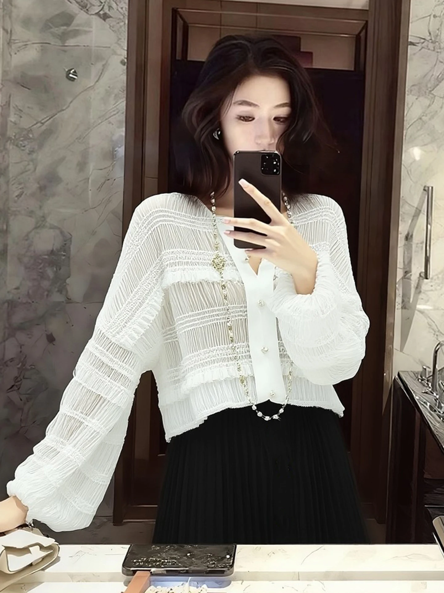 Elegant Long Sleeve Hollow out Chiffon Shirt Spring Fashion Skin Friendly Slimming Top Versatile Chic Women's Premium Blouse
Elegant Long Sleeve Hollow out Chiffon Shirt Spring Fashion Skin Friendly Slimming Top Versatile Chic Women's Premium Blouse