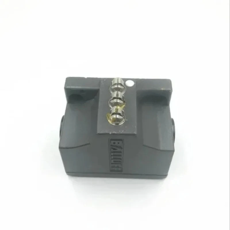 2 pieces BALLUFF BNS819-B02-d12-61-12-10-3B R12 B03 Travel Limit Switch
2 pieces BALLUFF BNS819-B02-d12-61-12-10-3B R12 B03 Travel Limit Switch