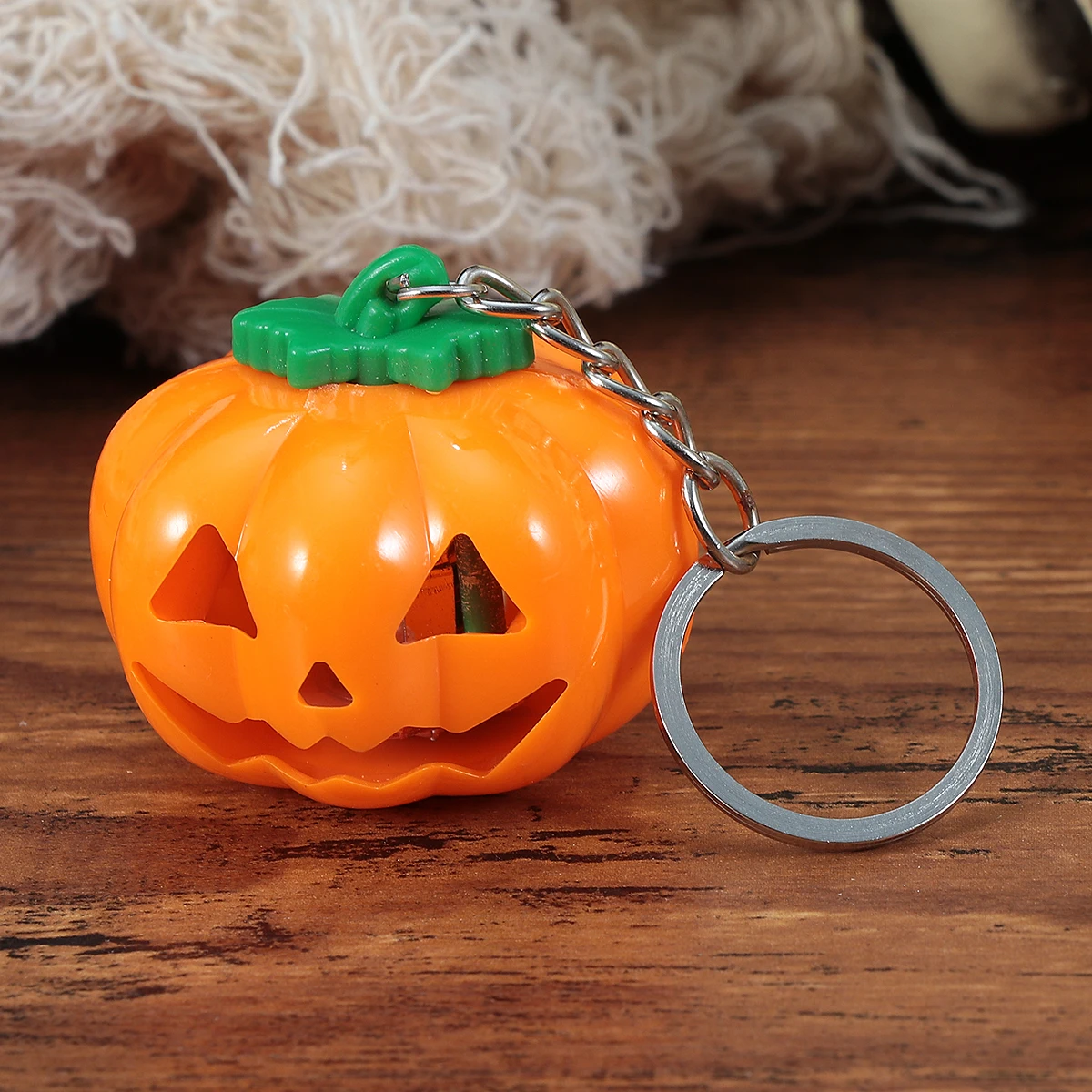 3Pcs Halloween Pumpkin Glowing LED Keychain Plastic Portable Keyring Hanging Decoration for Keys Backpack Phone Gift
3Pcs Halloween Pumpkin Glowing LED Keychain Plastic Portable Keyring Hanging Decoration for Keys Backpack Phone Gift
