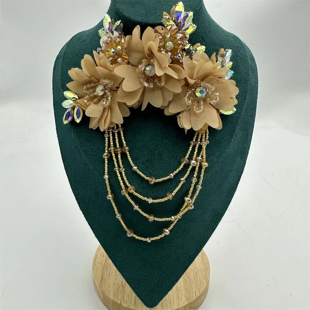 New Handmade Fabric Flower Rhinetones with Tassels Shoulder Decorative Flowers DIY Sewing Materials Clothing Accessories
New Handmade Fabric Flower Rhinetones with Tassels Shoulder Decorative Flowers DIY Sewing Materials Clothing Accessories