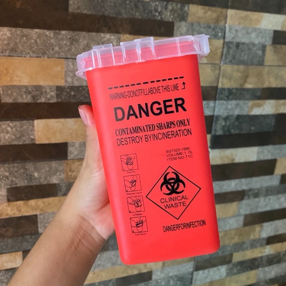 Waste Bin Collection Container 1L Plastic Tattoo Waste Box Medical Supplies Container Tattoo Needle Tip Accessories 1pcs
Waste Bin Collection Container 1L Plastic Tattoo Waste Box Medical Supplies Container Tattoo Needle Tip Accessories 1pcs