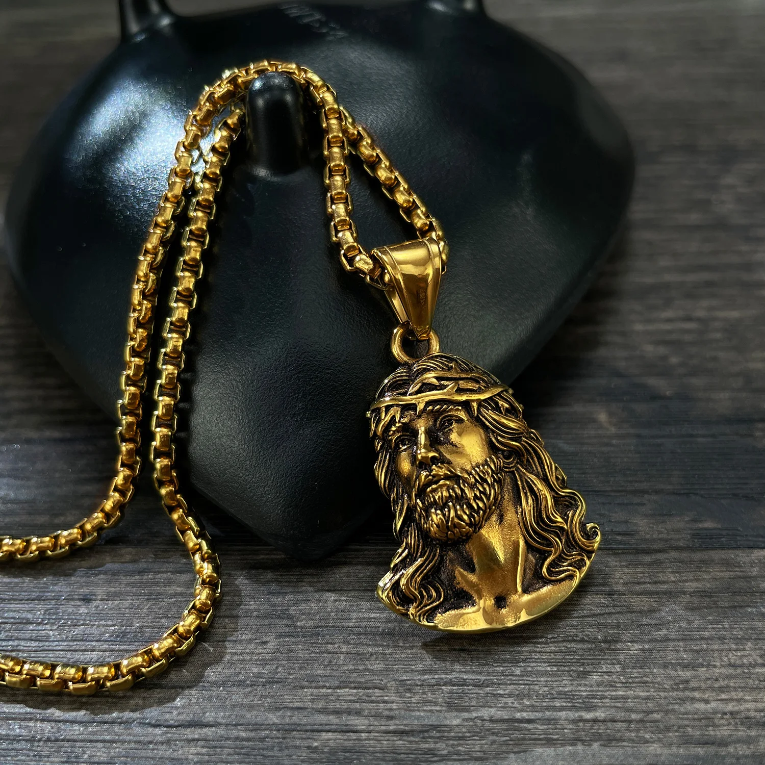 DARHSEN Men Christian Jesus Statement Pendant Necklace Silver Gold Color Stainless Steel Chain Fashion Jewelry Party Gift
DARHSEN Men Christian Jesus Statement Pendant Necklace Silver Gold Color Stainless Steel Chain Fashion Jewelry Party Gift
