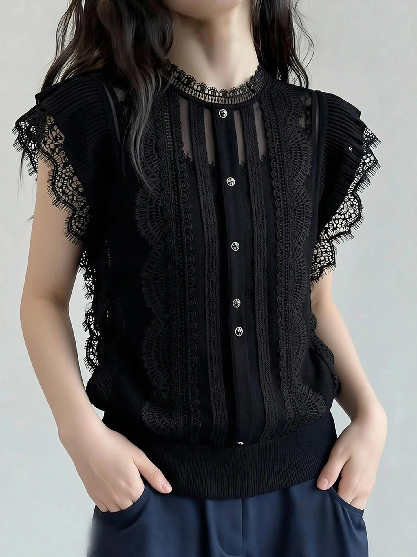 Spring Summer Lace Splicing round Neck Shirt Women's Light Maturity Style Short Sleeve Commute Style Korean Version Poem Art
Spring Summer Lace Splicing round Neck Shirt Women's Light Maturity Style Short Sleeve Commute Style Korean Version Poem Art