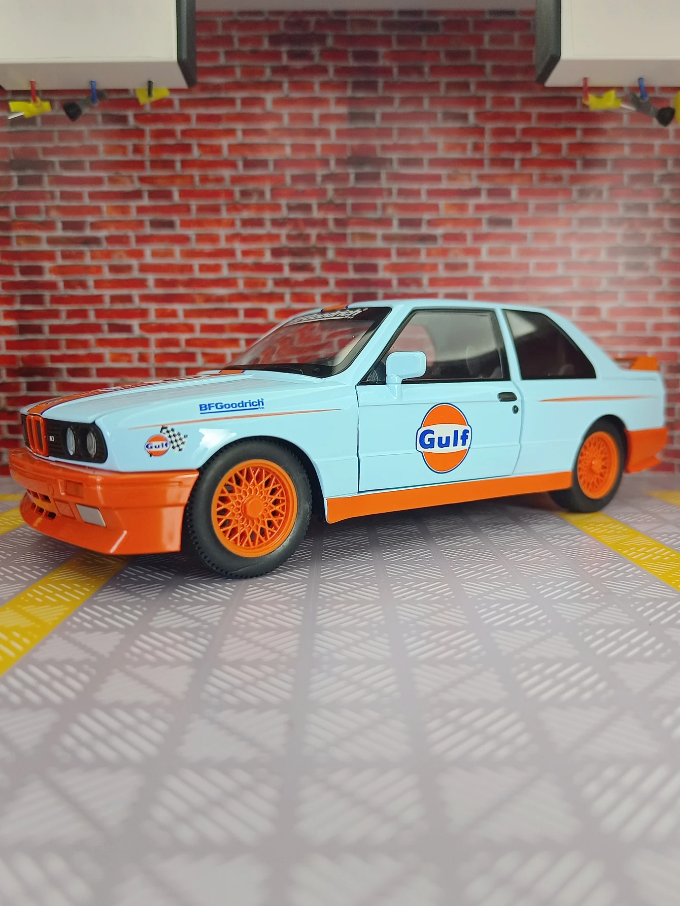 1:24 M3 E30 1988, окрашенный сплав, игрушечная дверь автомобиля и багажник на капоте, можно открыть, как подарок на день рождения друзьям
1:24 M3 E30 1988, окрашенный сплав, игрушечная дверь автомобиля и багажник на капоте, можно открыть, как подарок на день рождения друзьям
