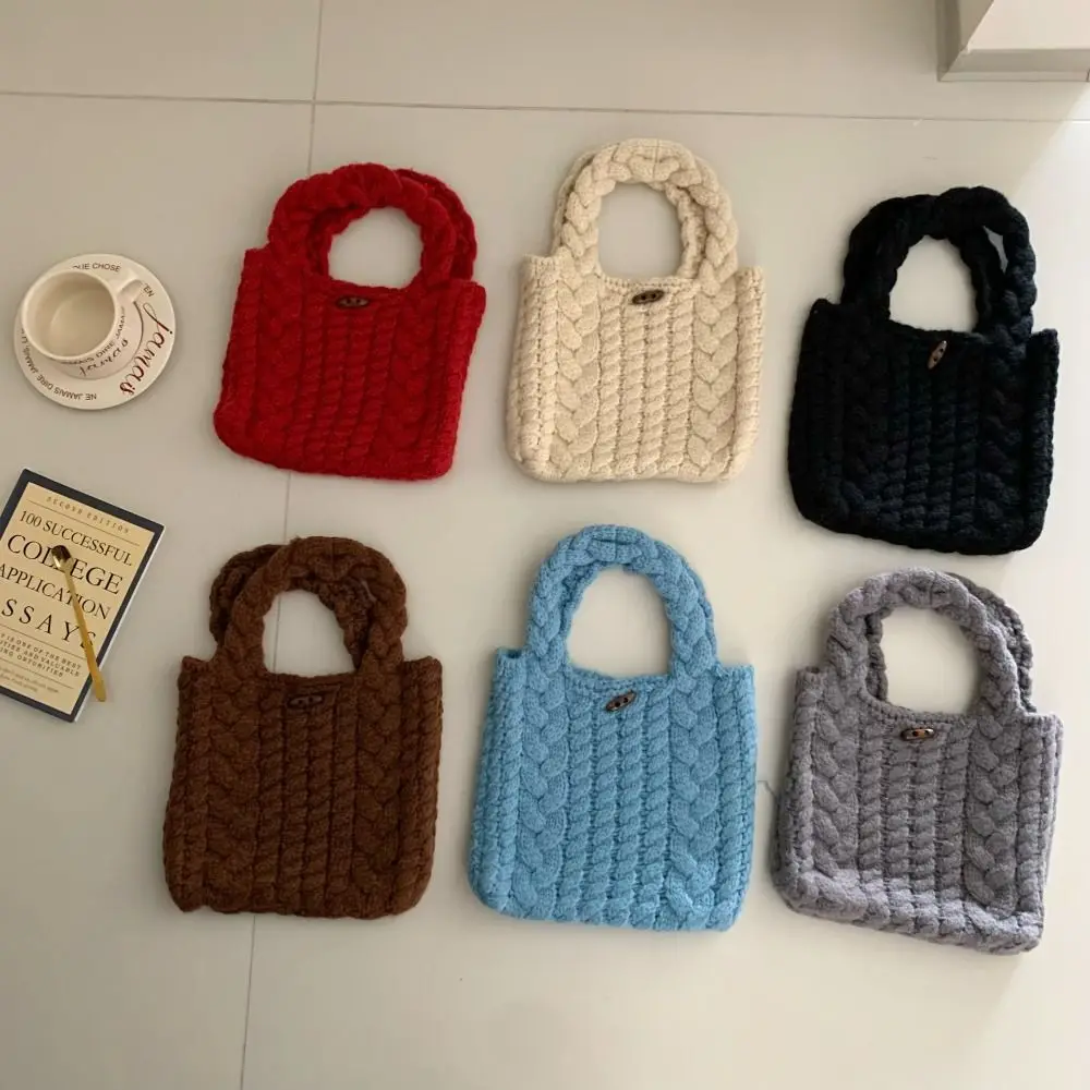 Casual Multicolor Twists Knitted Handbag Soft Cow Horn Button Weave Woolen Bag Cute Large Capacity Knitted Wrist Bag Commuting
Casual Multicolor Twists Knitted Handbag Soft Cow Horn Button Weave Woolen Bag Cute Large Capacity Knitted Wrist Bag Commuting