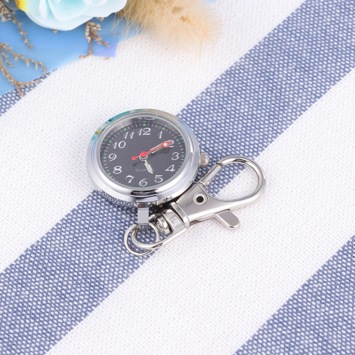 Large Dial Pocket Watch Keychain Quartz Timepiece For Men Women Kids Black Big Round Number Luminous Hands Keyring Buckle
Large Dial Pocket Watch Keychain Quartz Timepiece For Men Women Kids Black Big Round Number Luminous Hands Keyring Buckle
