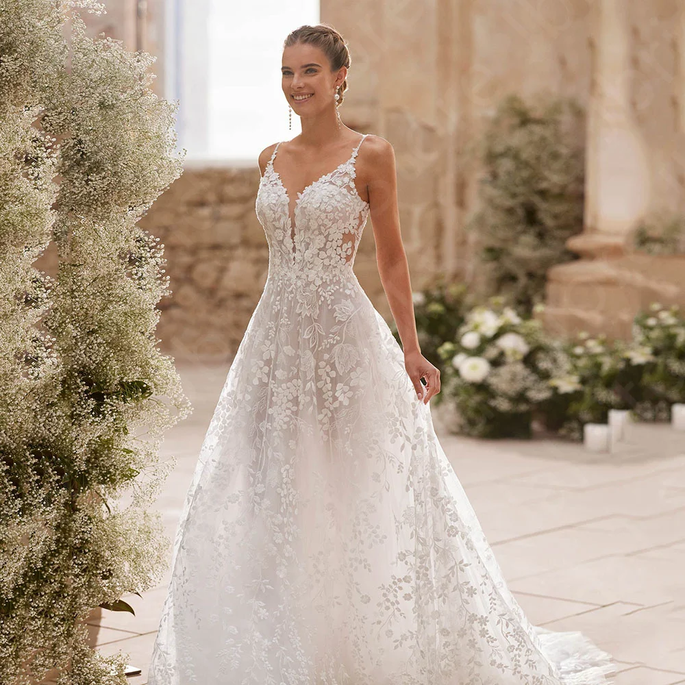 Customized Latest Exquisite Wedding Dresses Lace Bridal Gowns V Neckline Bride Dresses Back Out Wedding Gowns Sleeveless
Customized Latest Exquisite Wedding Dresses Lace Bridal Gowns V Neckline Bride Dresses Back Out Wedding Gowns Sleeveless