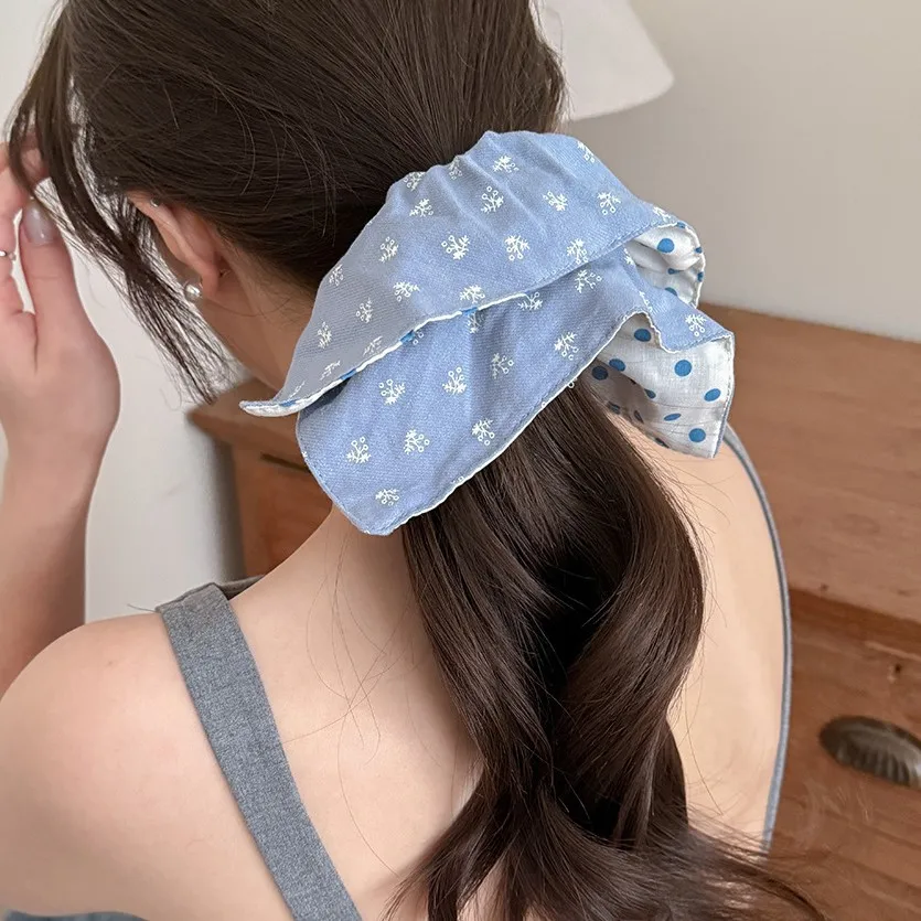 Square Scarf Scrunchie Retro Blue Dot Floral Forest Style Elastic Ponytail Ring for Bun Daily Premium Fabric Non Pull
Square Scarf Scrunchie Retro Blue Dot Floral Forest Style Elastic Ponytail Ring for Bun Daily Premium Fabric Non Pull