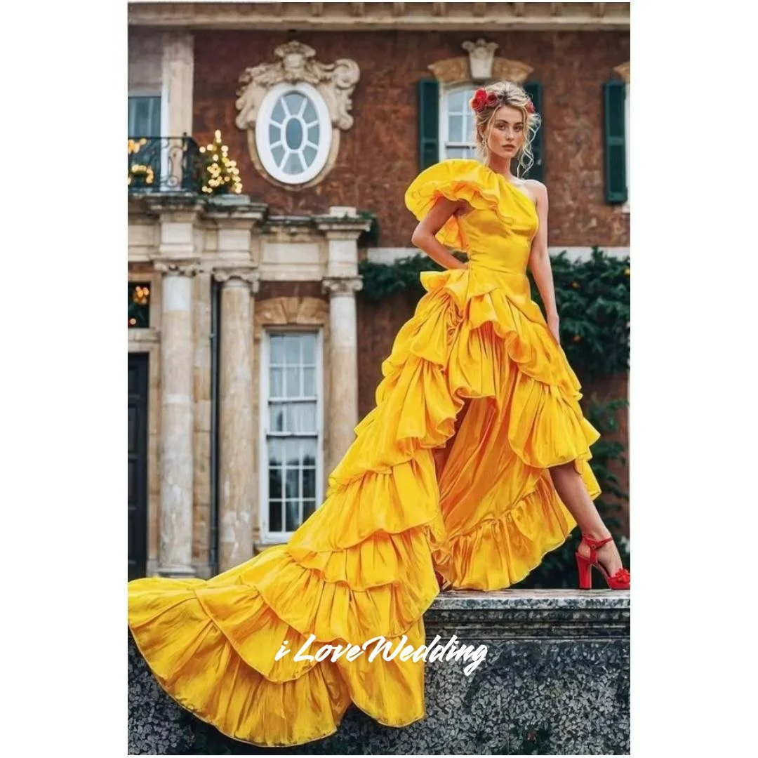 Yellow One Shoulder Prom Dresses 2025 Ruffles A-Line High-Low Length Multi-Layered Floor-Length Pleated Party Dresses Customized
Yellow One Shoulder Prom Dresses 2025 Ruffles A-Line High-Low Length Multi-Layered Floor-Length Pleated Party Dresses Customized