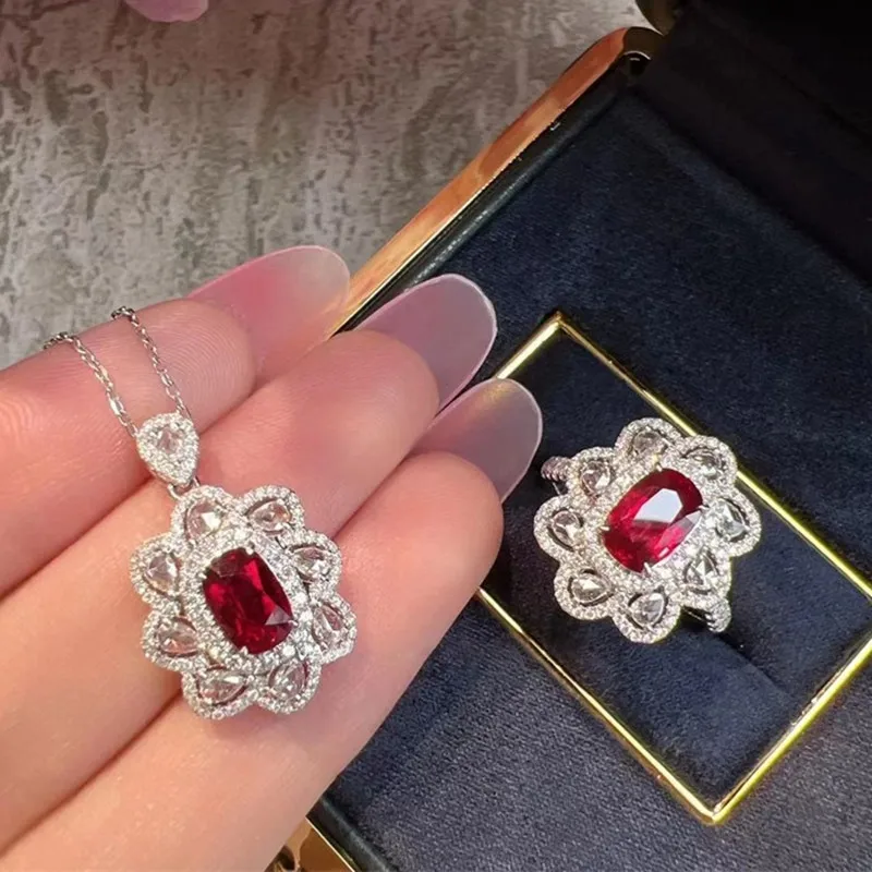 Высококачественные элегантные красные рубиновые драгоценные камни, бриллианты, цветочные подвески, ожерелья для женщин, серебро 925, вечерние комплекты ювелирных изделий, подарки для свиданий
Высококачественные элегантные красные рубиновые драгоценные камни, бриллианты, цветочные подвески, ожерелья для женщин, серебро 925, вечерние комплекты ювелирных изделий, подарки для свиданий