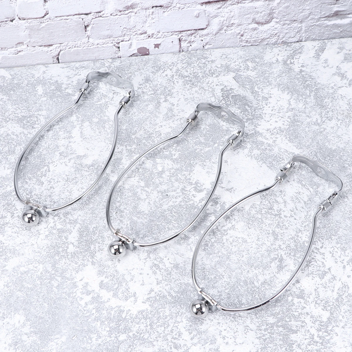 3 pcs Silver Lamp Harp Holder Metal Rust Resistant Detachable For Modern Floor Crystal Table Lighting Fixtures Home Decor Horn 
3 pcs Silver Lamp Harp Holder Metal Rust Resistant Detachable For Modern Floor Crystal Table Lighting Fixtures Home Decor Horn