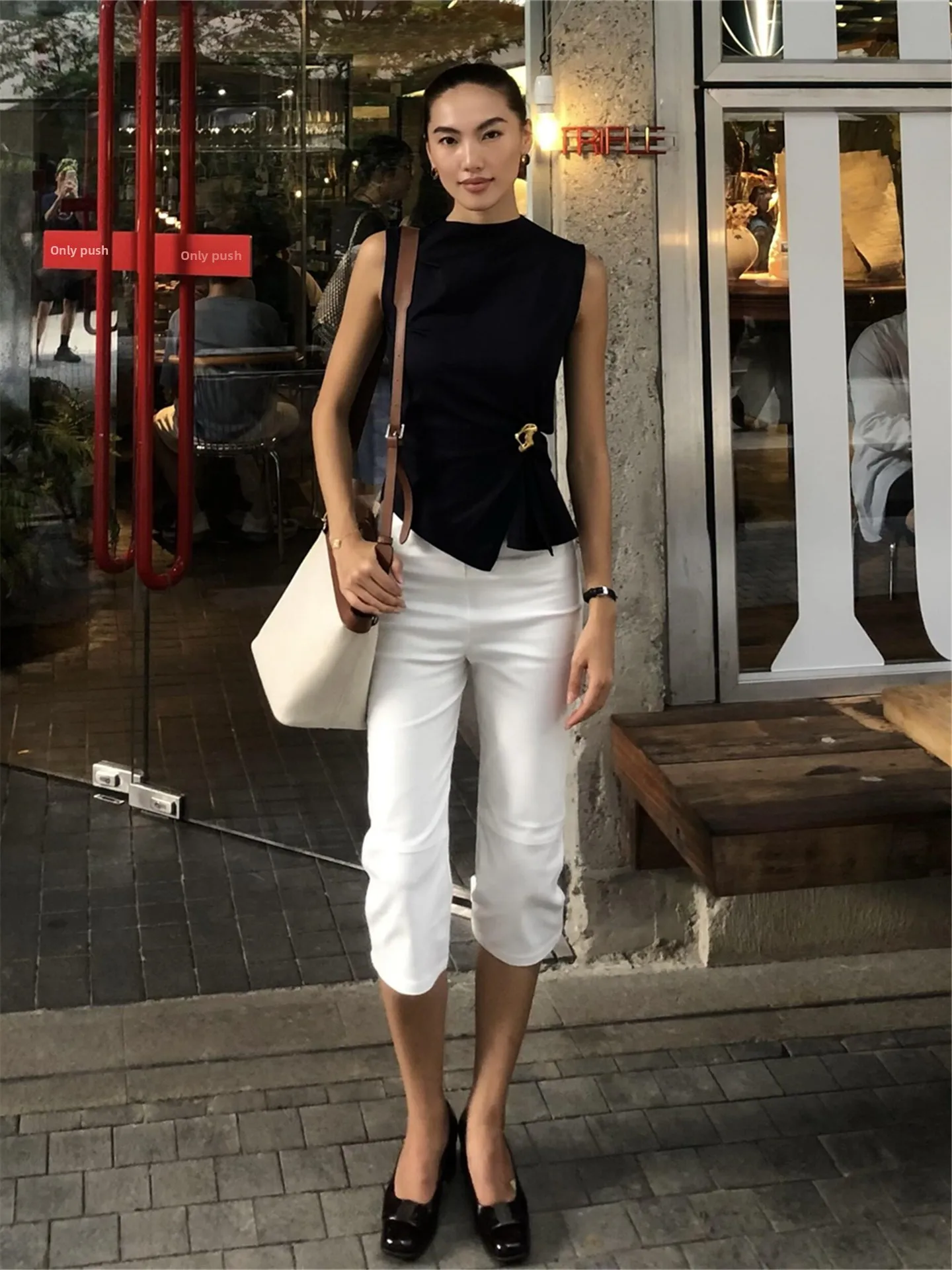 American Street Style Low Waist Bell Bottom Jeans Women's Slimming Design Casual Summer Cotton Denim Pants High Waist
American Street Style Low Waist Bell Bottom Jeans Women's Slimming Design Casual Summer Cotton Denim Pants High Waist