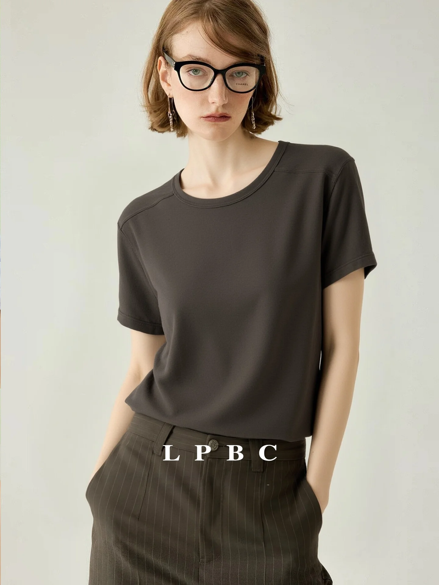 LPBC Casual Style Basic round Neck Short Sleeve T-Shirt Shoulder Baring Design Versatile Cotton Blend Thin Fabric Ladies Top
LPBC Casual Style Basic round Neck Short Sleeve T-Shirt Shoulder Baring Design Versatile Cotton Blend Thin Fabric Ladies Top